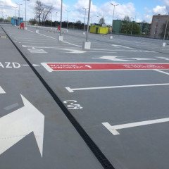 pazemes autostāvvietas grīdas pārklājums